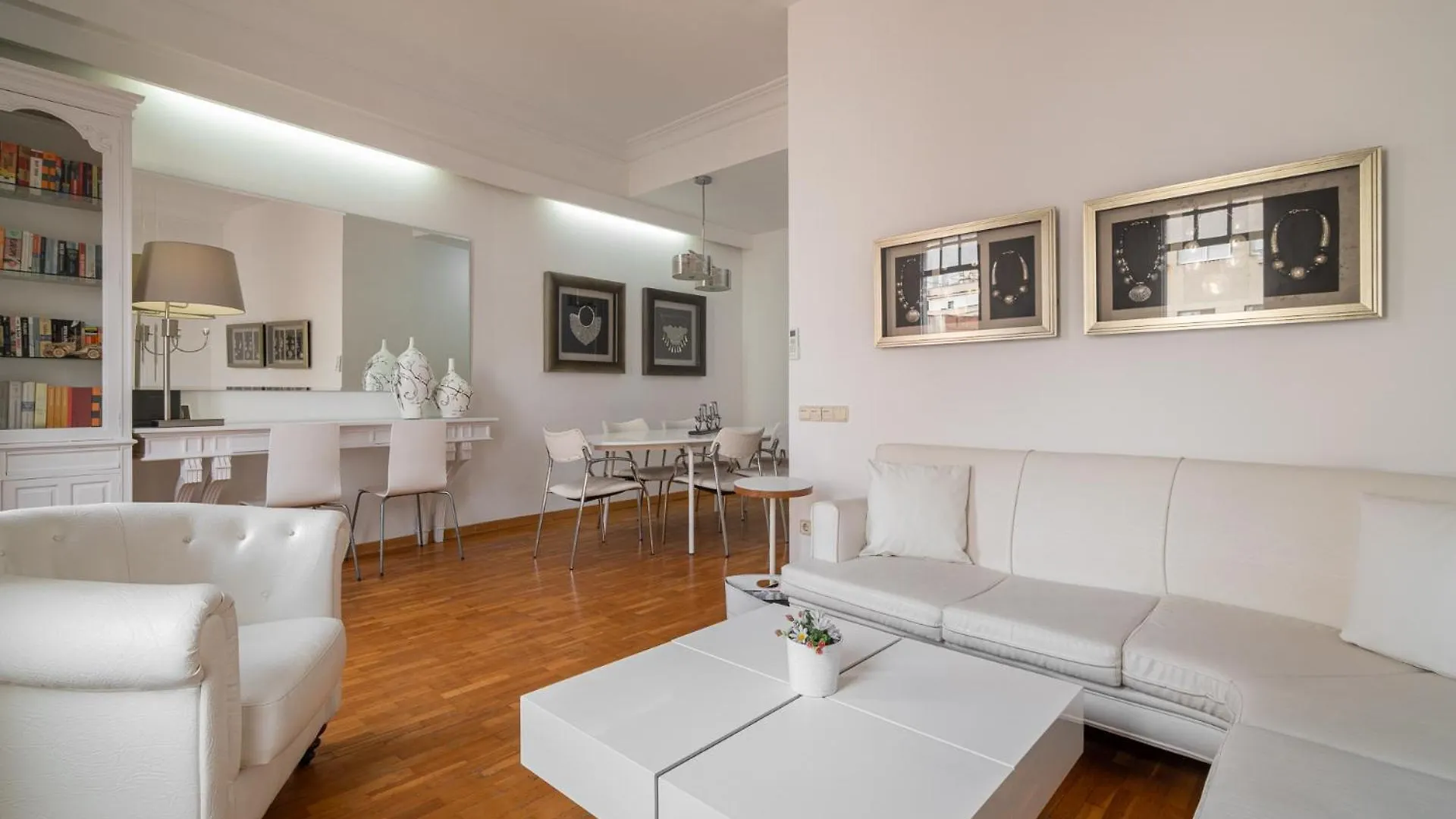 Stay U-Nique Apartment Creu Coberta II Barcelona