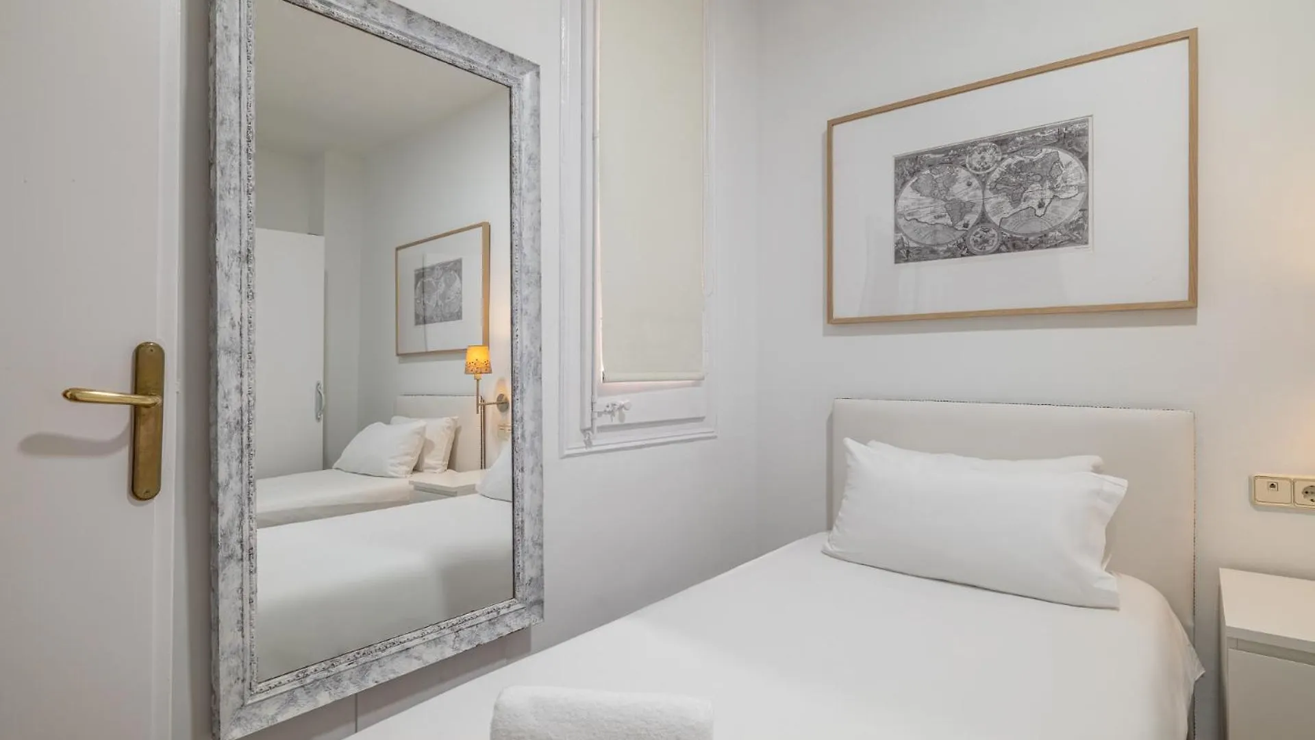 Stay U-Nique Apartment Creu Coberta II Barcelona Spanje