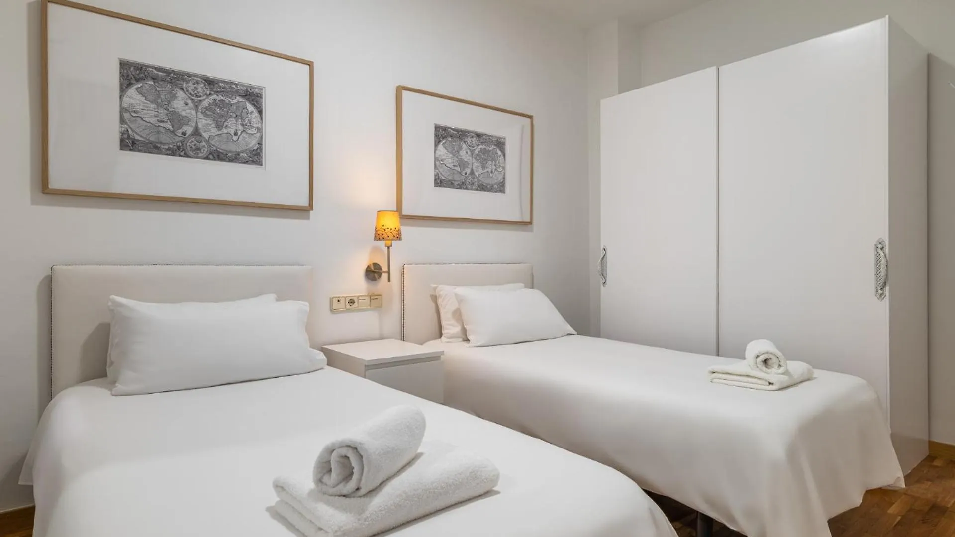 Stay U-Nique Apartment Creu Coberta II Barcelona