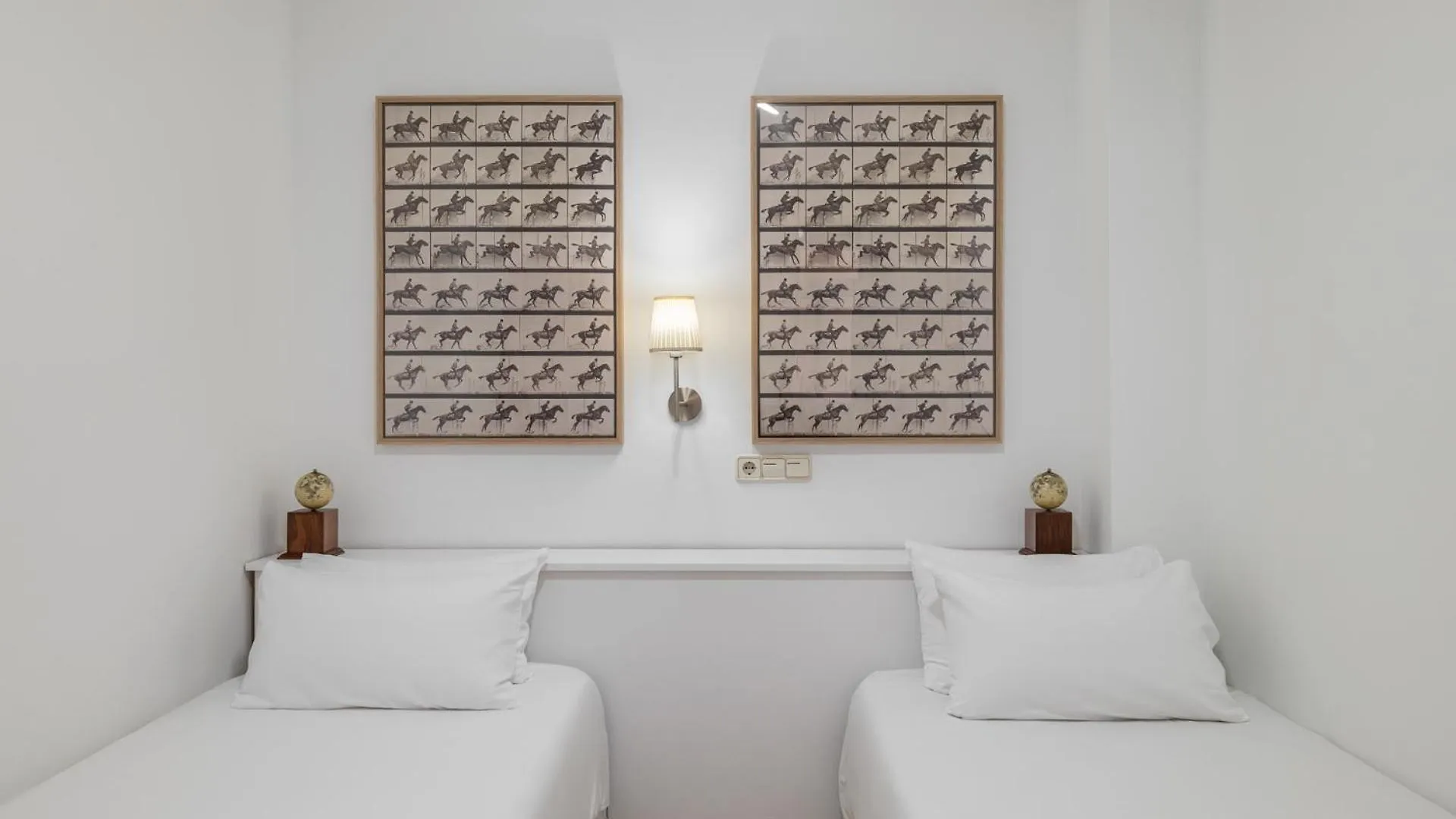 Stay U-Nique Apartment Creu Coberta II Barcelona