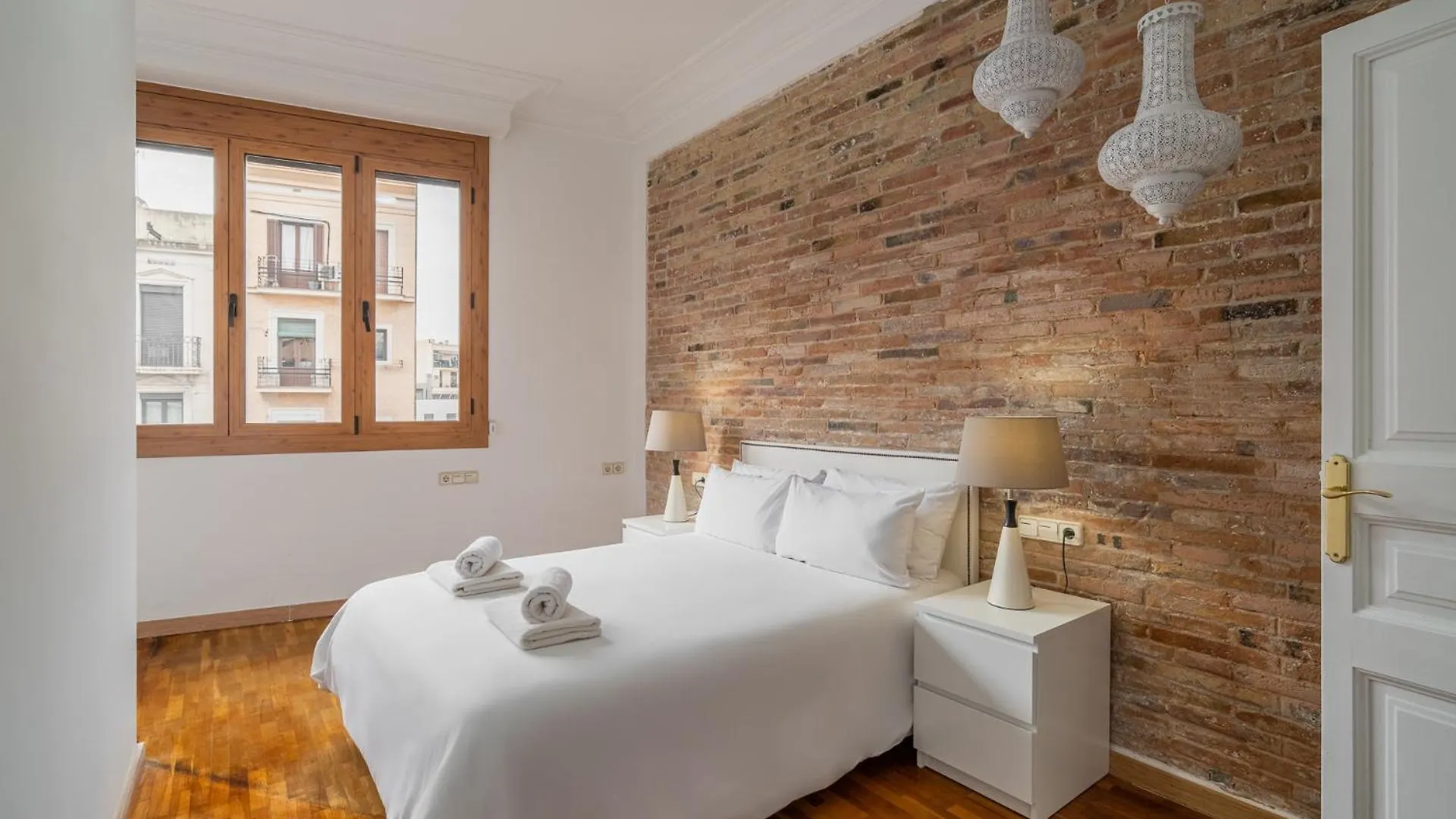 Stay U-Nique Apartment Creu Coberta II Barcelona