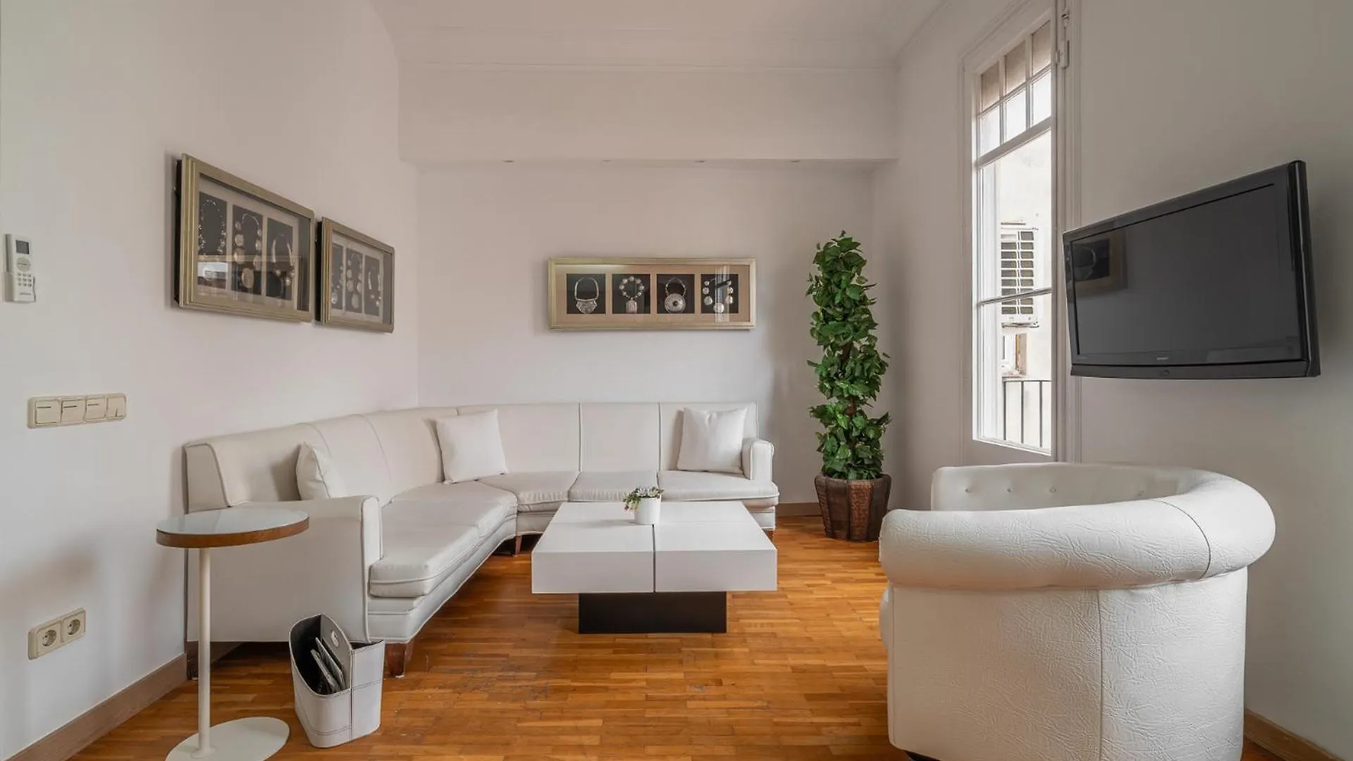 Stay U-Nique Apartment Creu Coberta II Barcelona